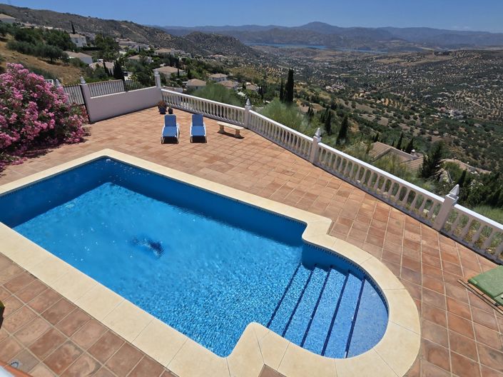 Image No.7-Villa de 4 chambres à vendre à Alcaucín