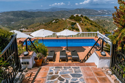 1446-villa-for-sale-in-canillas-de-aceituno-5