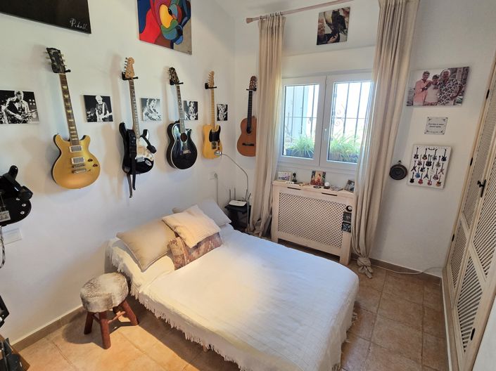 Image No.27-4 Bed Villa for sale