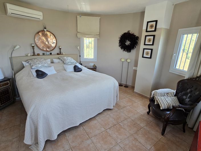 Image No.43-4 Bed Villa for sale