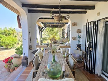 1446-villa-for-sale-in-canillas-de-aceituno-5