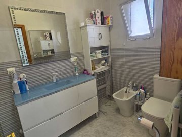 1447-villa-for-sale-in-alcaucin-53882-large