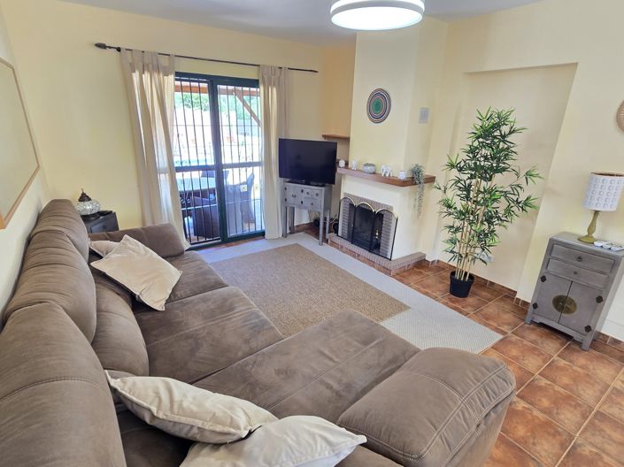 Image No.20-3 Bed Villa for sale