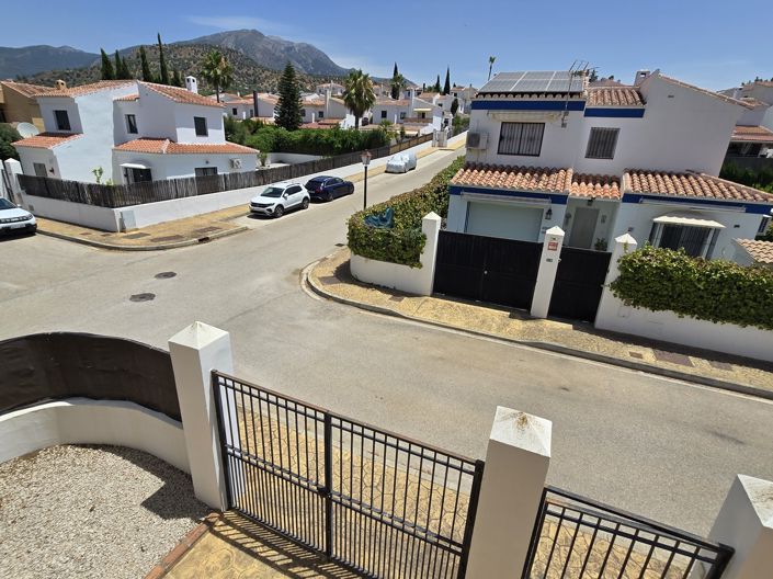 Image No.26-3 Bed Villa for sale