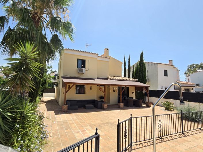 Image No.5-3 Bed Villa for sale