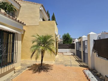 1449-villa-for-sale-in-vinuela-54050-large