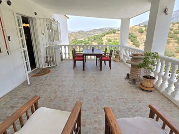 1452-villa-for-sale-in-canillas-de-aceituno-5