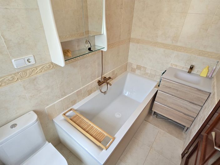 Image No.14-3 Bed Villa for sale