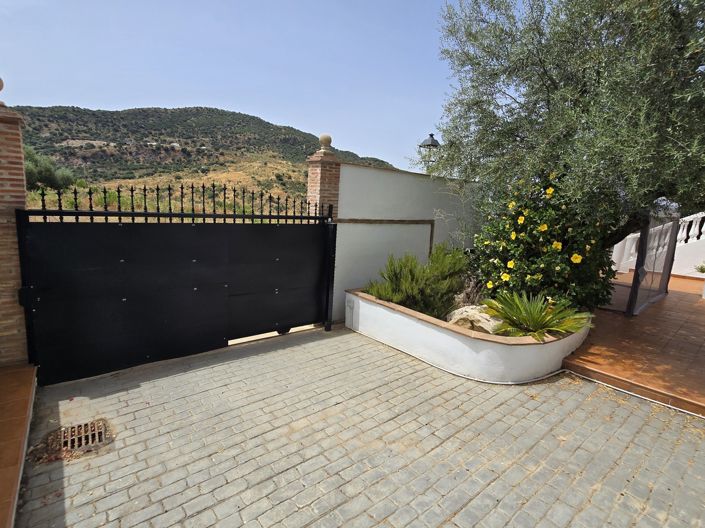 Image No.31-3 Bed Villa for sale
