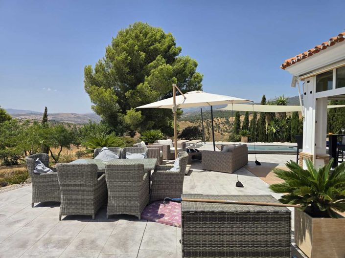 Image No.19-3 Bed Villa for sale