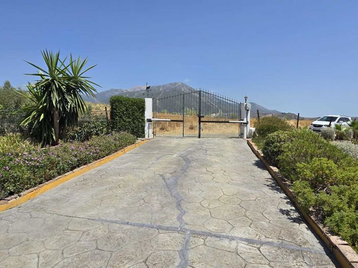 Image No.24-3 Bed Villa for sale