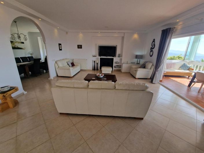 Image No.37-5 Bed Villa for sale