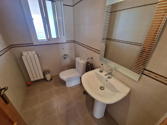 Image No.42-5 Bed Villa for sale