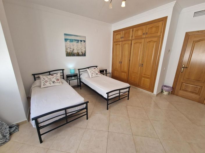 Image No.43-5 Bed Villa for sale