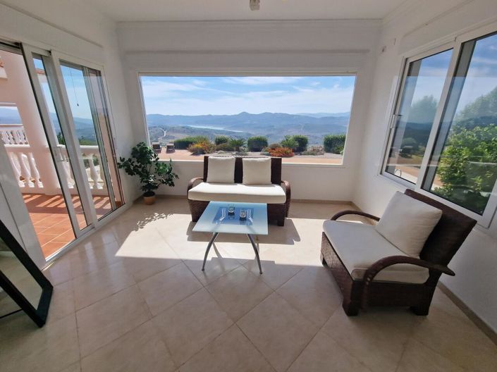 Image No.51-5 Bed Villa for sale