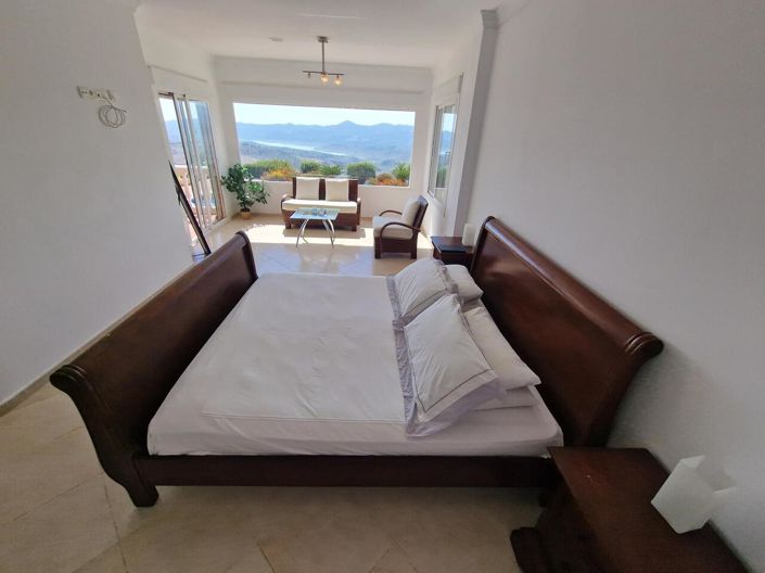 Image No.50-5 Bed Villa for sale