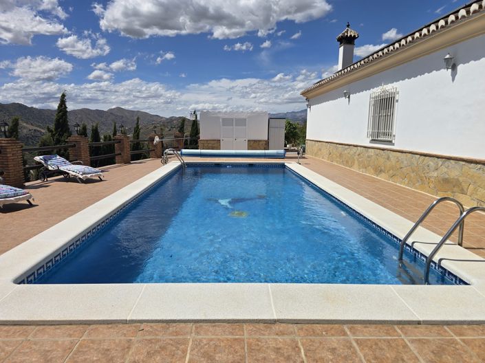 Image No.14-4 Bed Villa for sale