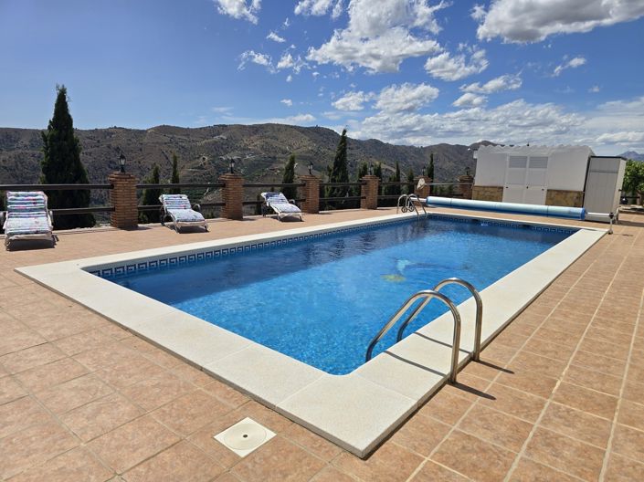 Image No.4-4 Bed Villa for sale
