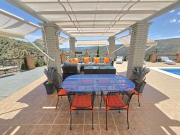 1455-villa-for-sale-in-canillas-de-aceituno-5