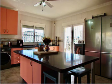 1455-villa-for-sale-in-canillas-de-aceituno-5