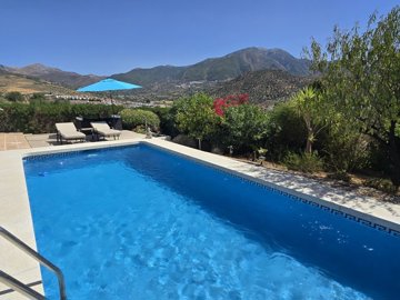 1458-villa-for-sale-in-vinuela-54458-large