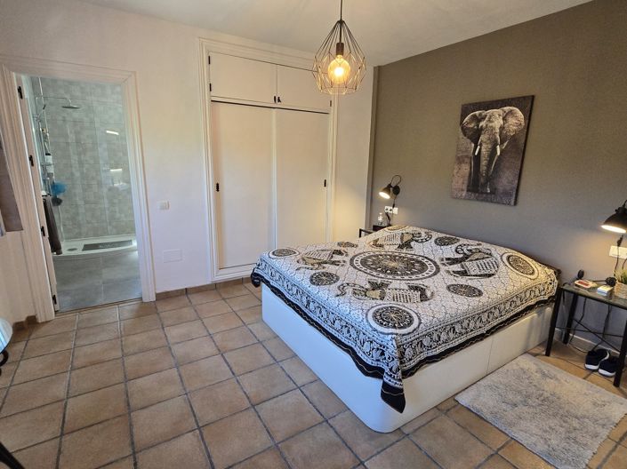 Image No.26-2 Bed Villa for sale