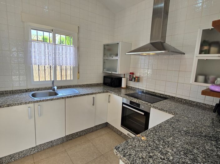 Image No.19-2 Bed Villa for sale