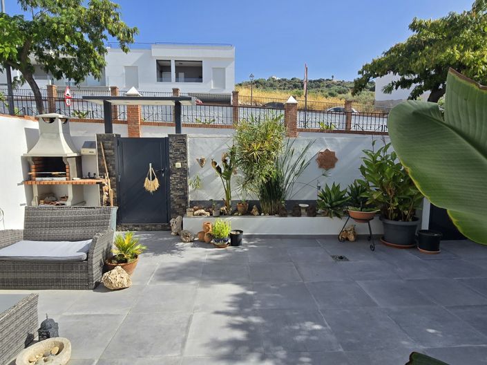 Image No.6-3 Bed Village House for sale