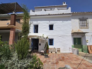 1220-village-house-for-sale-in-vinuela-54683-