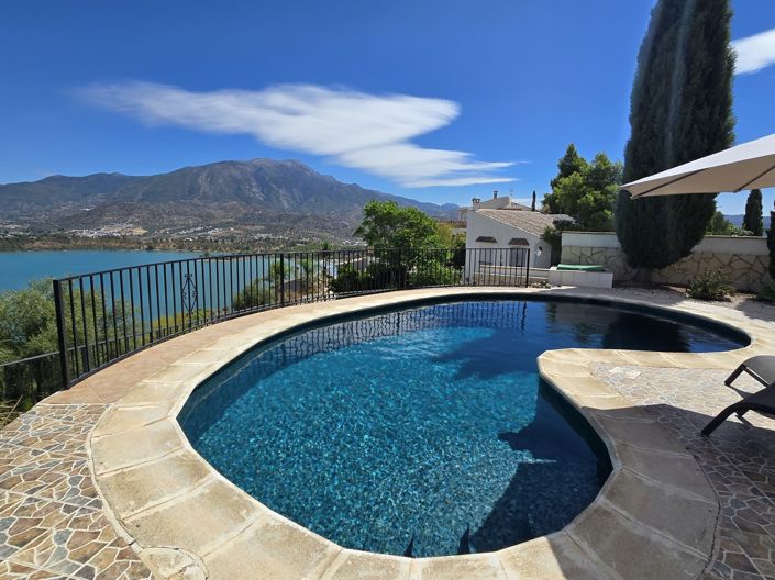 Image No.11-3 Bed Villa for sale