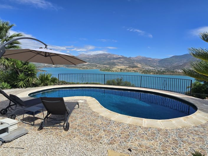 Image No.17-3 Bed Villa for sale