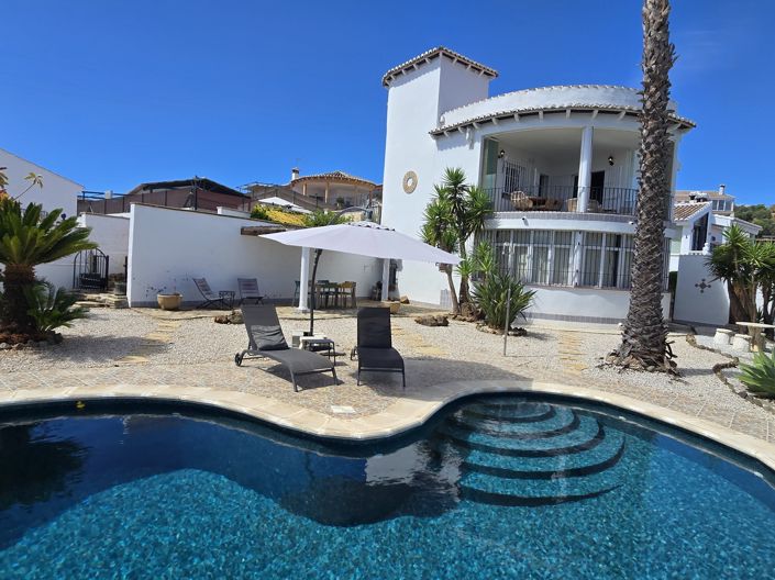 Image No.20-3 Bed Villa for sale