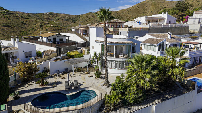 Image No.43-3 Bed Villa for sale