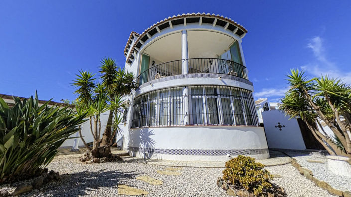 Image No.10-3 Bed Villa for sale