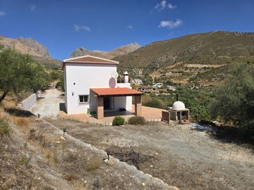 1463-villa-for-sale-in-venta-alta-54898-large