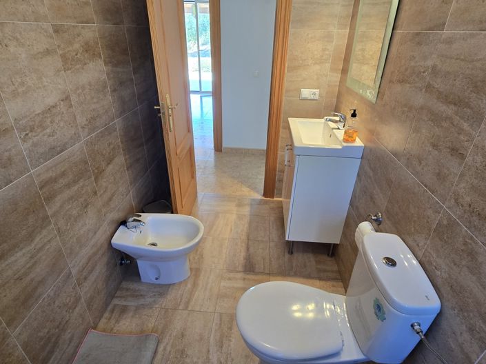 Image No.29-3 Bed Villa for sale
