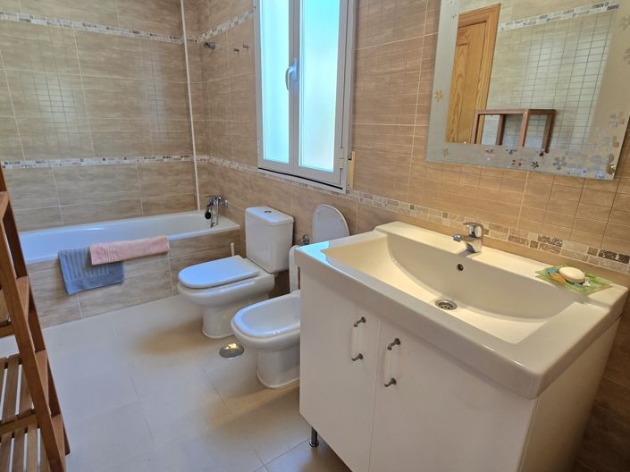 Image No.33-3 Bed Villa for sale