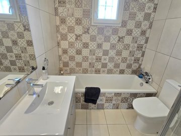1461-villa-for-sale-in-vinuela-54806-large