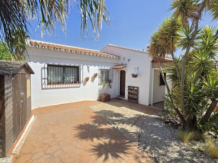 Image No.3-3 Bed Villa for sale