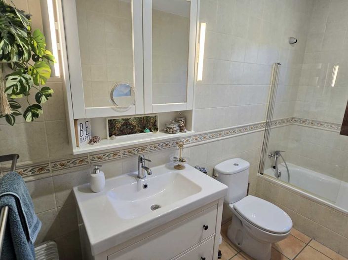 Image No.29-3 Bed Villa for sale