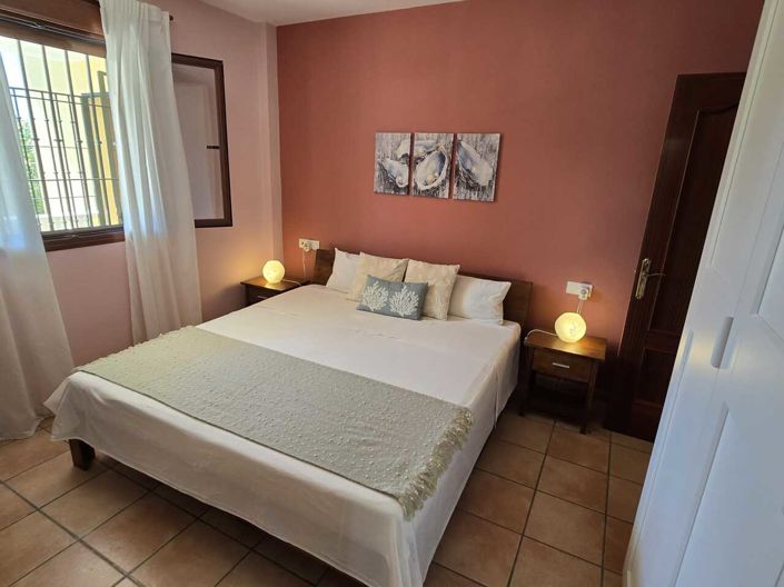 Image No.35-3 Bed Villa for sale