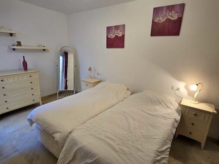 Image No.15-2 Bed Apartment for sale