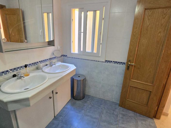 Image No.24-2 Bed Apartment for sale