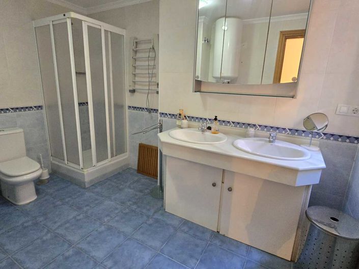 Image No.25-2 Bed Apartment for sale