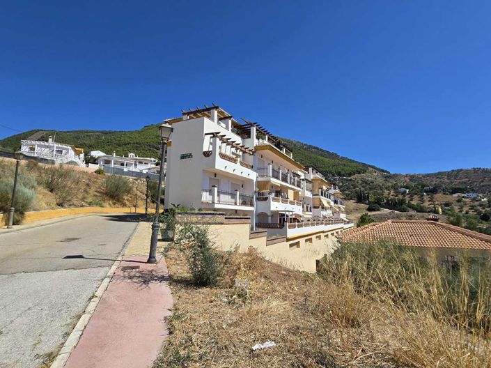 Image No.31-2 Bed Apartment for sale