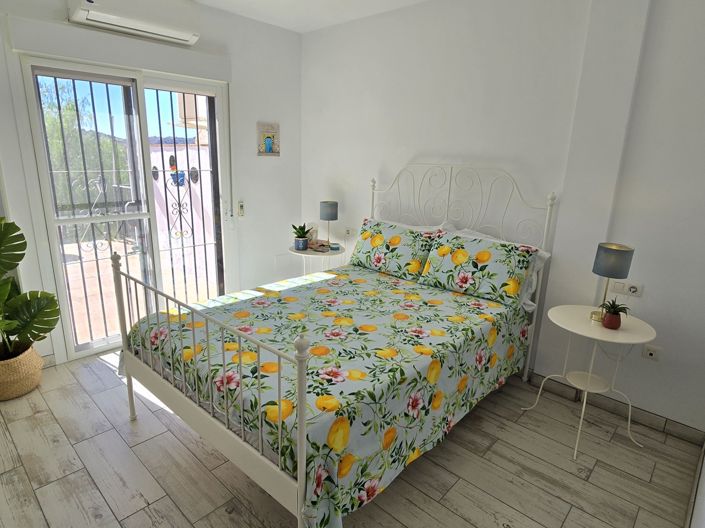 Image No.20-2 Bed Villa for sale