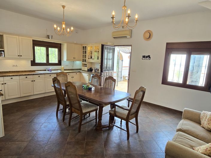 Image No.18-5 Bed Villa for sale