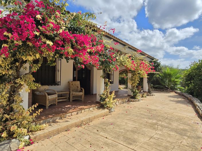 Image No.3-5 Bed Villa for sale