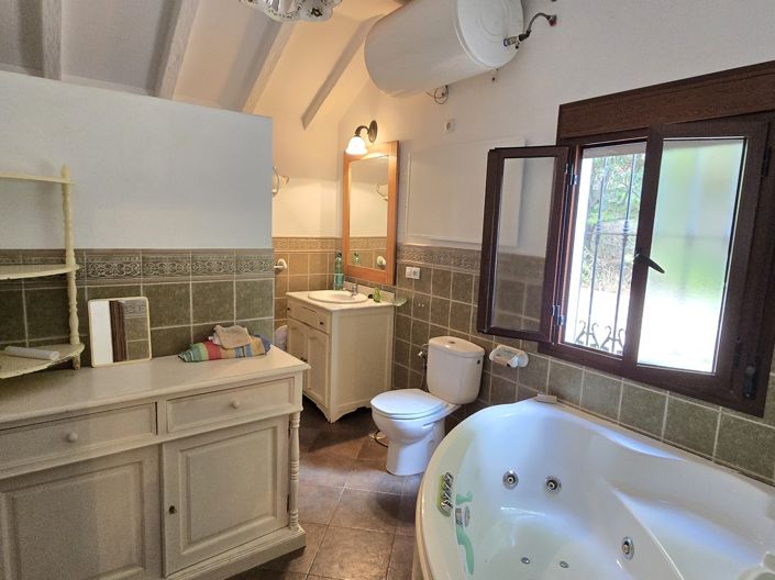 Image No.23-5 Bed Villa for sale