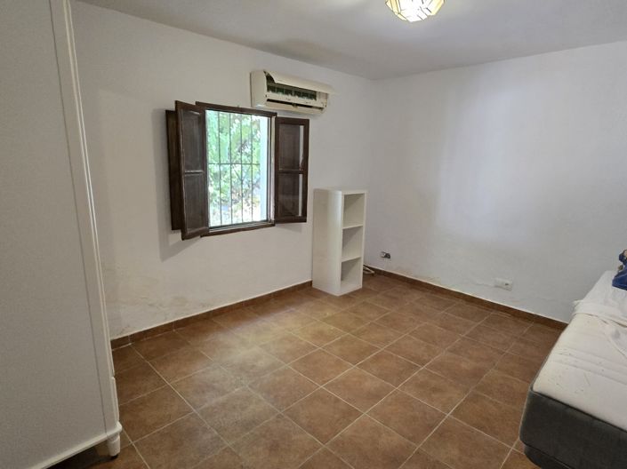Image No.41-5 Bed Villa for sale